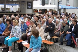 Gottesdienst beim Straßenfest